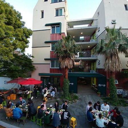 Backpacker'S Home Seogwipo Exterior photo