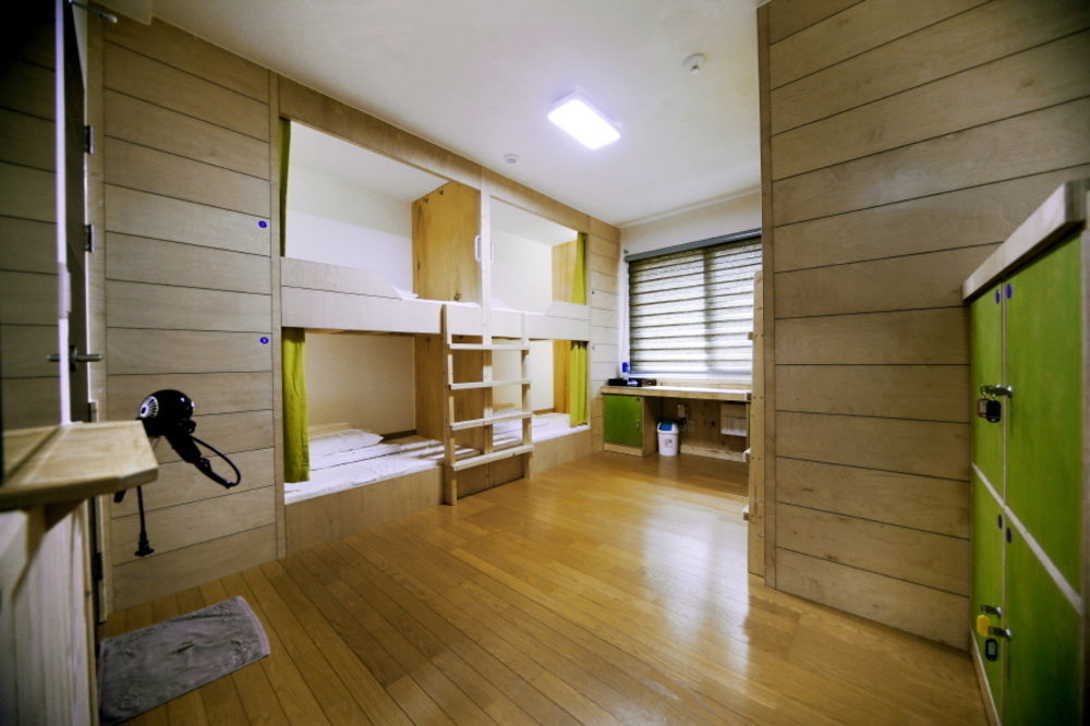 Backpacker'S Home Seogwipo Exterior photo